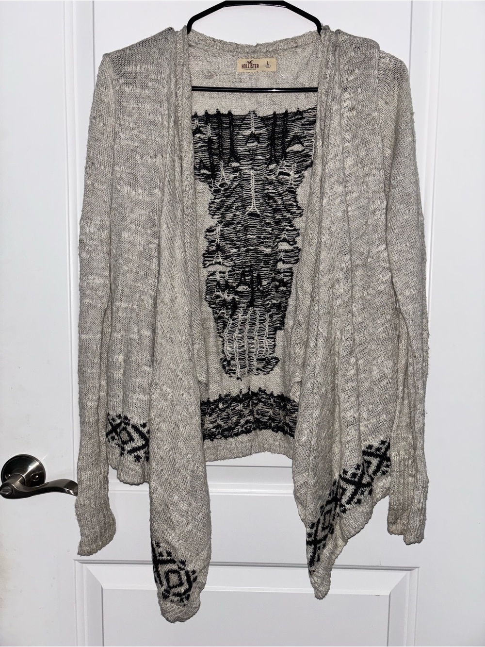 Hollister Light Gray Knit Open-Front Cardigan with Black Pattern